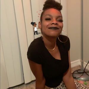 Meet your Posher, Christa